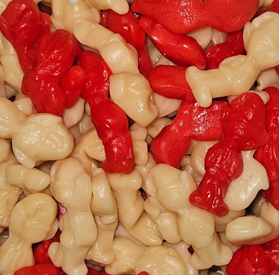 Jelly Christmas Elves are colourful, fruity, and delightfully chewy gummy sweets shaped like cheerful little Christmas elves. Bursting with festive personality, these adorable jellies are perfect for seasonal treat bags, stocking fillers, sweet tables, and holiday gift jars. Their bright colours and charming expressions make them a must-have Christmas sweet.